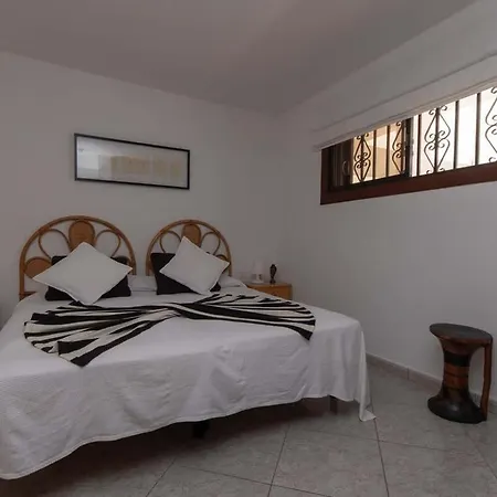 Paloma 10 - One Bed With Sea View And Wifi Internet * Los Cristianos (Tenerife)